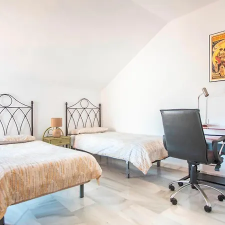Bioparc Atico Muy Amplio Y Soleado, Cerca De La Playa Y Centro, Con Parking Y Ac Апартаменты Фуэнхирола