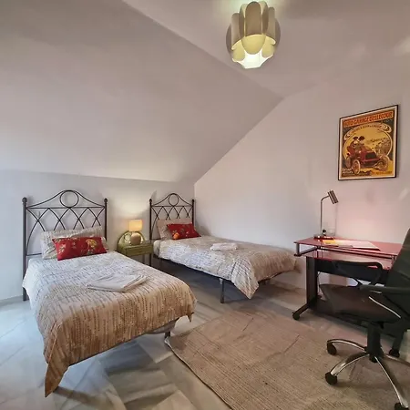 Bioparc Atico Muy Amplio Y Soleado, Cerca De La Playa Y Centro, Con Parking Y Ac Fuengirola