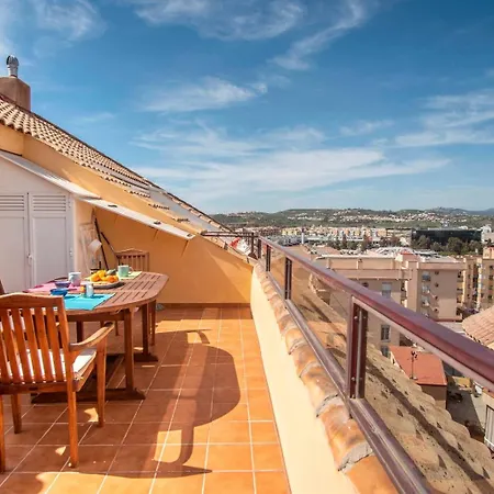 Bioparc Atico Muy Amplio Y Soleado, Cerca De La Playa Y Centro, Con Parking Y Ac Appartement